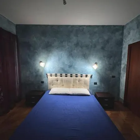 Dilly's Terrace Apartment *